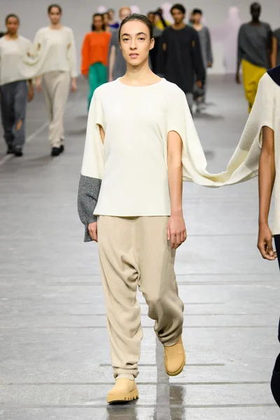 Look 52